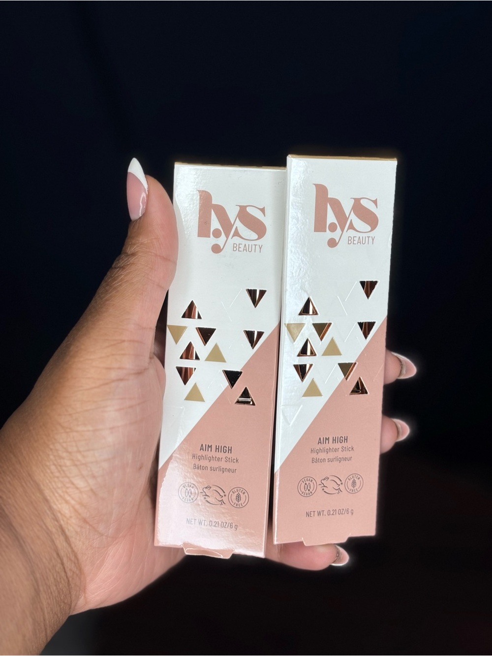 *BRAND NEW* LYS Beauty- Aim High Highlighter Stick - shade Brave (Champagne)